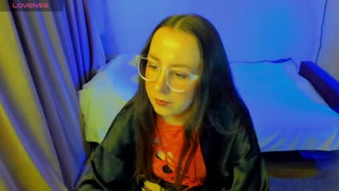 Stephanie online show from 05/20/26, 07:53