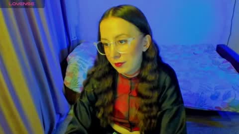 Stephanie online show from 06/01/26, 05:25