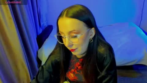 Stephanie online show from 06/03/26, 08:14