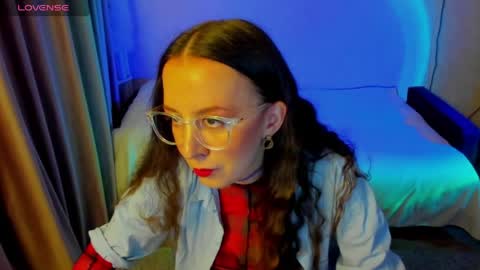 Stephanie online show from 06/07/26, 07:17