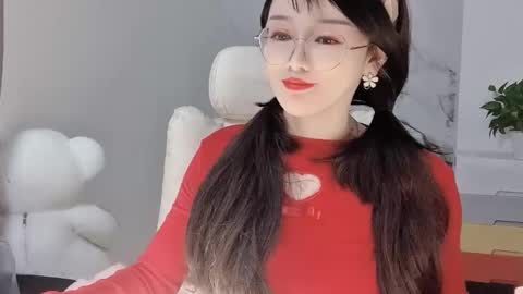 Daisy online show from 02/05/25, 01:33