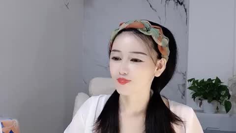 Daisy online show from 09/11/25, 02:44