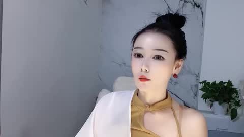 Daisy online show from 09/17/25, 06:04