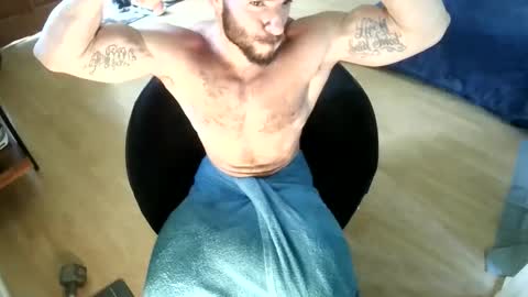 Leila online show from 04/17/26, 08:34