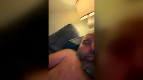 Snapshot of hard4u69091983 chatting on 06/18/26, 12:22 Hard4u69 online show from 06/18/26, 12:22