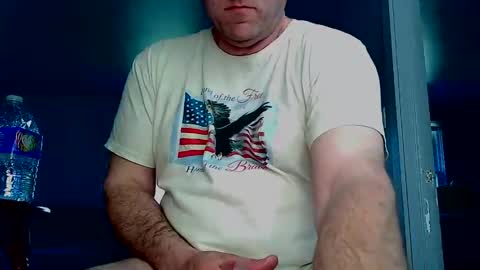 Snapshot of hard4you6921 chatting on 04/08/26, 01:33 hard4you6921 online show from 04/08/26, 01:33