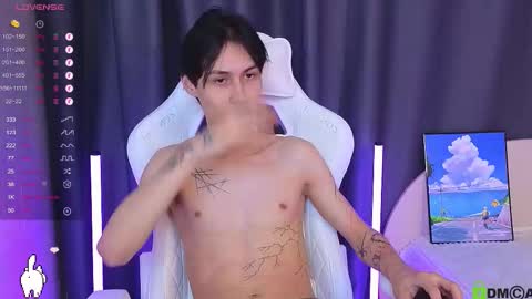 Mark online show from 11/21/25, 08:18