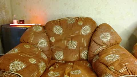 Valentino Hard online show from 04/12/26, 03:39