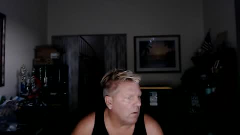 Snapshot of hardblondcouplehawaii chatting on 09/28/25, 02:06 Steele and Cassie online show from 09/28/25, 02:06