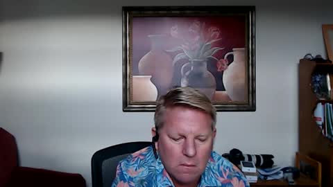 Snapshot of hardblondcouplehawaii chatting on 11/20/25, 11:37 Steele and Cassie online show from 11/20/25, 11:37