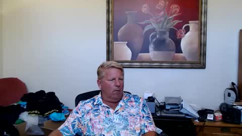 Snapshot of hardblondcouplehawaii chatting on 06/01/26, 07:48 Steele and Cassie online show from 06/01/26, 07:48