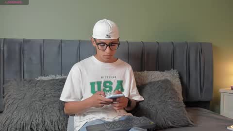 Snapshot of hardcore_heat chatting on 01/07/26, 12:13 Kade and Demi online show from 01/07/26, 12:13