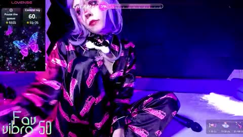 Mia online show from 02/19/26, 10:39