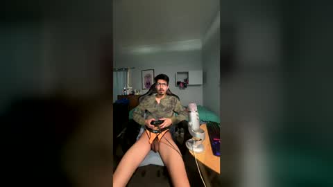 harddmikee online show from 06/24/26, 07:46