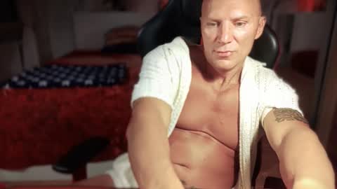 Snapshot of hardmattsteel chatting on 09/12/25, 01:33 MATTSTEEL - ITALIAN STALLION online show from 09/12/25, 01:33