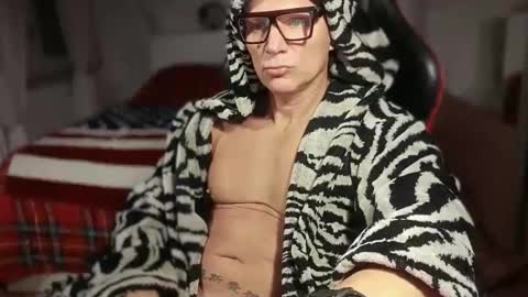 Snapshot of hardmattsteel chatting on 10/01/25, 09:59 MATTSTEEL - ITALIAN STALLION online show from 10/01/25, 09:59