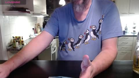 MrLazy online show from 11/15/25, 05:42