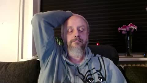 MrLazy online show from 01/06/26, 06:44