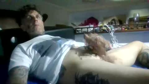 hardnthick online show from 11/06/25, 10:38