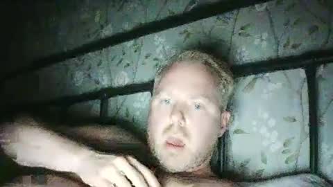 Snapshot of hardswedishboy chatting on 06/19/26, 11:30 hardswedishboy online show from 06/19/26, 11:30