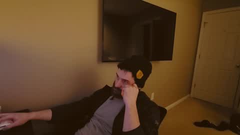 Snapshot of hardswtch chatting on 12/10/24, 09:00 Tom online show from 12/10/24, 09:00