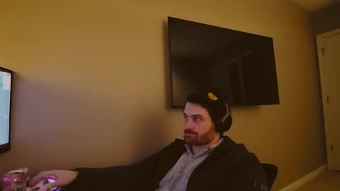 Snapshot of hardswtch chatting on 12/16/24, 09:20 Tom online show from 12/16/24, 09:20