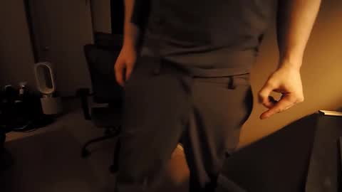 Snapshot of hardswtch chatting on 09/15/25, 10:32 Tom online show from 09/15/25, 10:32