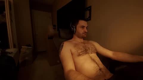 Snapshot of hardswtch chatting on 09/23/25, 09:40 Tom online show from 09/23/25, 09:40