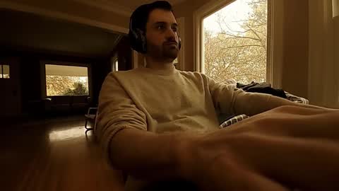 Snapshot of hardswtch chatting on 11/06/25, 11:37 Tom online show from 11/06/25, 11:37