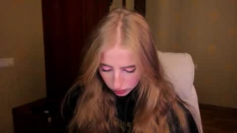 Julia online show from 11/12/25, 05:30