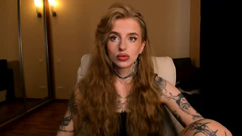 Julia online show from 06/05/26, 05:36