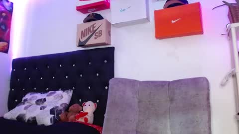 Snapshot of harley_quinnn111 chatting on 02/13/25, 07:31 harley_quinnn111 online show from 02/13/25, 07:31