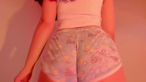 Annie online show from 02/09/25, 06:54