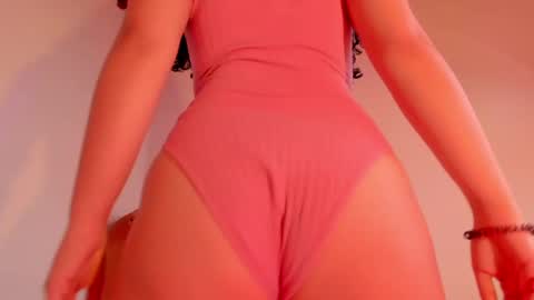 Annie online show from 02/12/25, 06:19