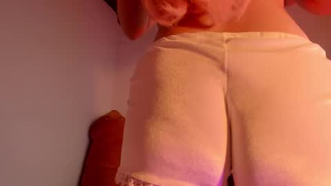 Annie online show from 09/09/25, 05:51