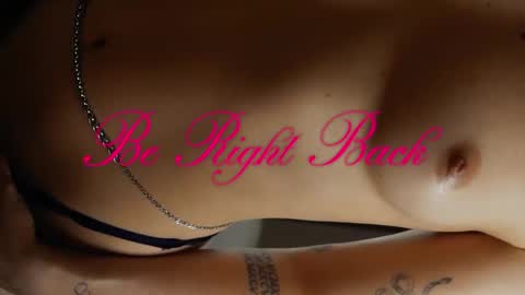 Snapshot of harlowblake___ chatting on 09/18/25, 05:59 HARLOW BLAKE online show from 09/18/25, 05:59