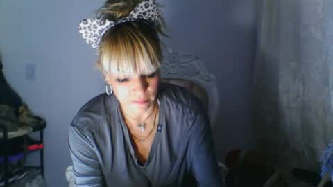 Snapshot of harly_queen77 chatting on 05/29/26, 04:21 Harly online show from 05/29/26, 04:21