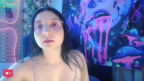 Harmonys World online show from 12/21/25, 04:19