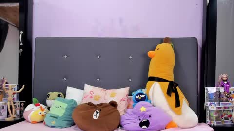 Snapshot of harmonyy_hill chatting on 03/11/25, 12:54 Harmony Hill online show from 03/11/25, 12:54