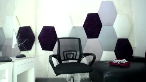 Snapshot of haroldmick chatting on 02/22/26, 07:45 haroldmick online show from 02/22/26, 07:45