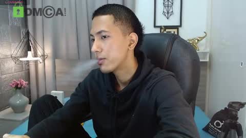 Snapshot of haroldxl chatting on 04/23/26, 01:57 IM HAROLD online show from 04/23/26, 01:57