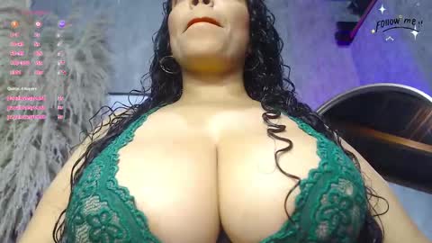 harper_ziu online show from 09/12/25, 12:05