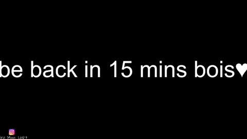 Its KIra hello HUSH is here online show from 03/09/25, 01:37