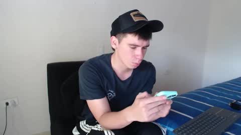 Sebastian online show from 11/18/25, 02:32