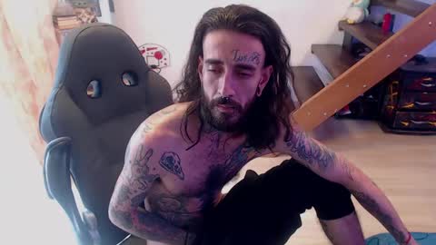 OMAR online show from 01/10/25, 03:16