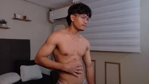 harry_velez online show from 01/13/26, 02:06