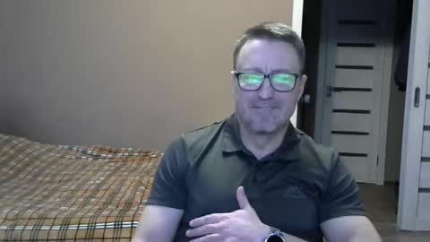 HarrySnake online show from 12/04/24, 06:33