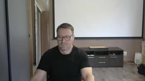 HarrySnake online show from 11/08/25, 07:41