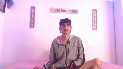 Snapshot of harrythomson1 chatting on 12/19/24, 11:35 harry thomson online show from 12/19/24, 11:35