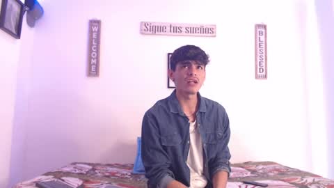 Snapshot of harrythomson1 chatting on 01/16/25, 08:14 harry thomson online show from 01/16/25, 08:14